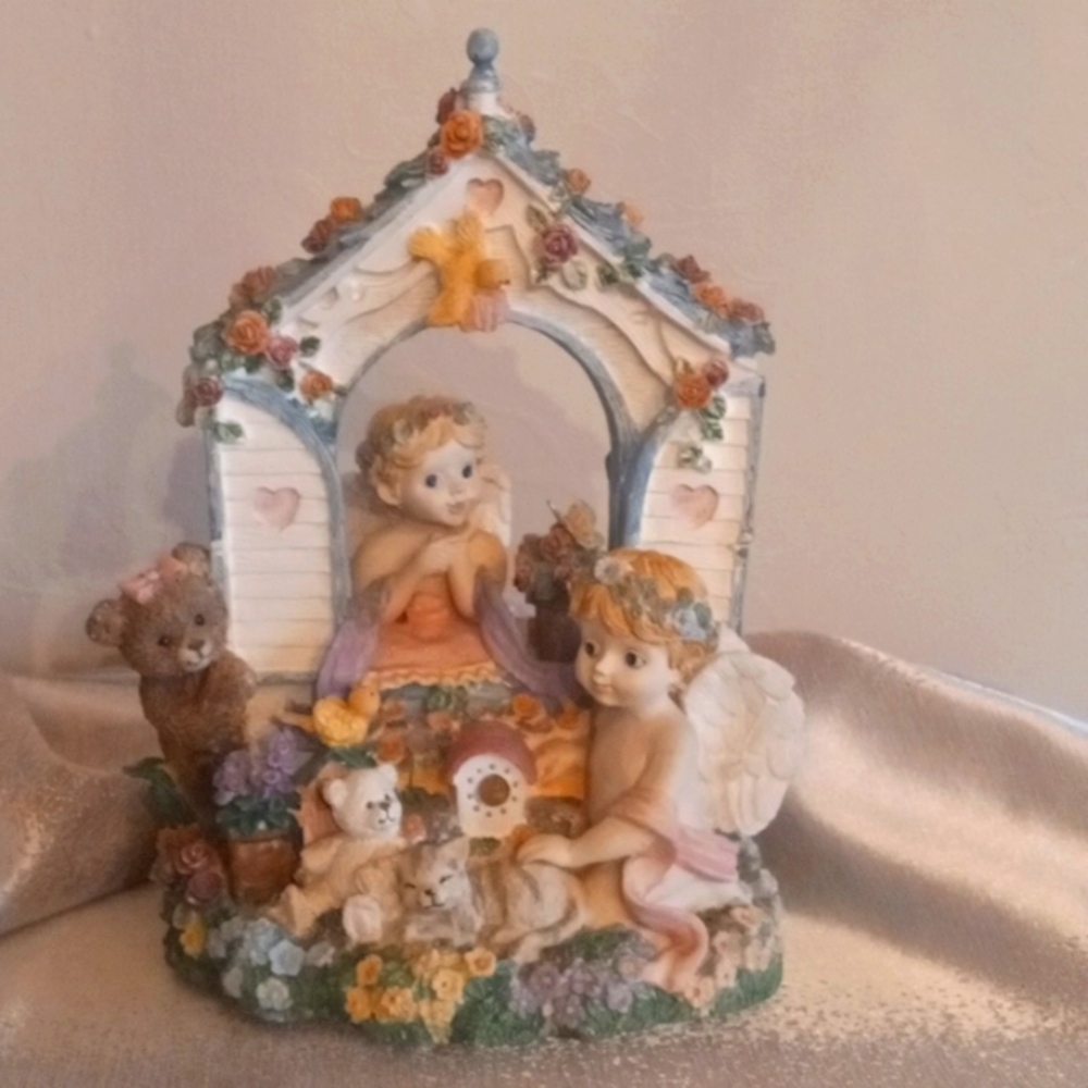Music Box -Wind up  1990's figurine..